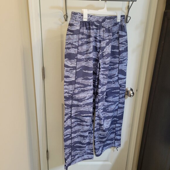 Clothing - Picture 1 of 2